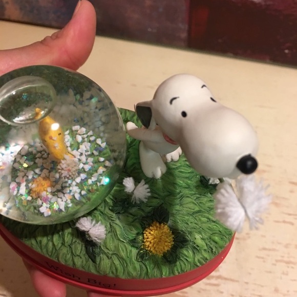 2012 Hallmark Peanuts Gallery Snoopy Figurine " Wish Big ! " - Picture 9 of 10